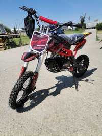 MotoCross Sky Pro Deluxe 125cc:Cutie Manuala 4 trepte