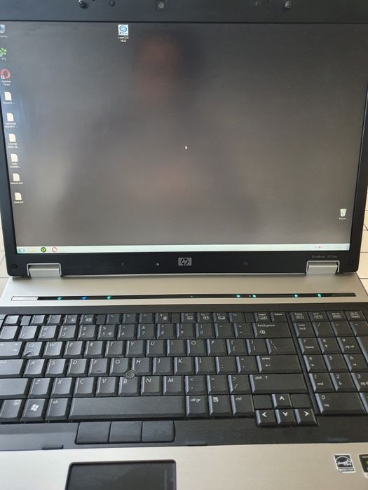 Лаптоп HP с Windows 7