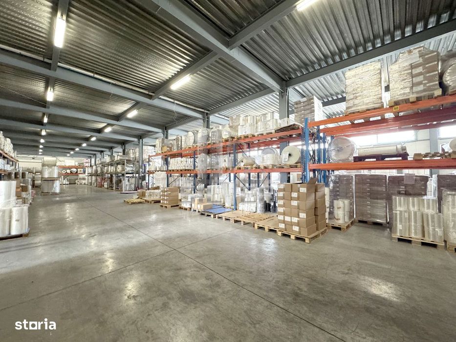 Spatiu industrial cu 4 hale/Teren 9300 mp/SU.7800 mp.