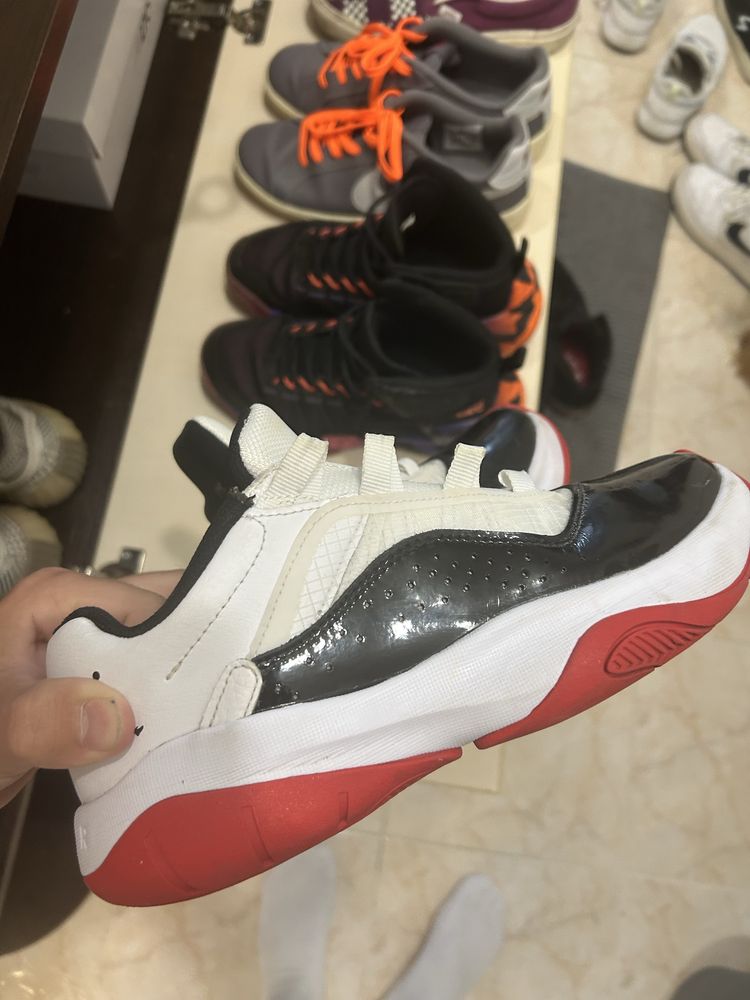 Обувки (Nike SB, Jordan; Vans; Tarmak)