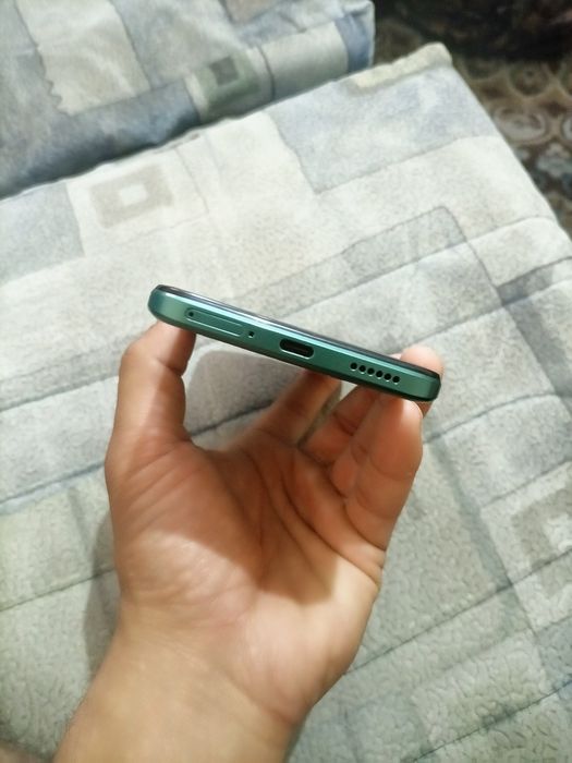 HUAWEI Nova Y72 xolati Yangi
8/256
xolati yangi turibdi