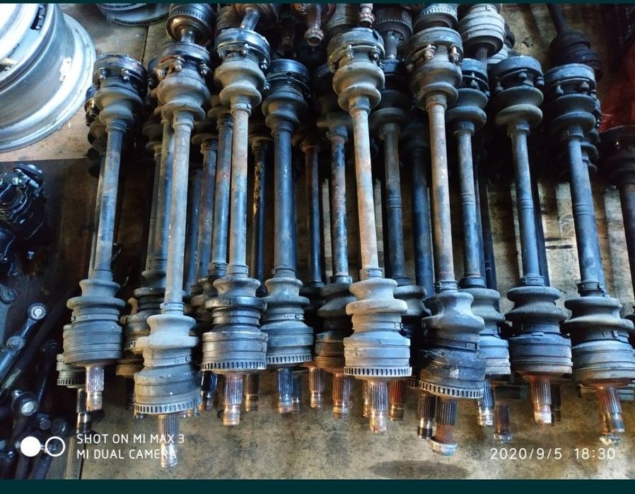 Полуоси (гранаты) привода на Мерседес