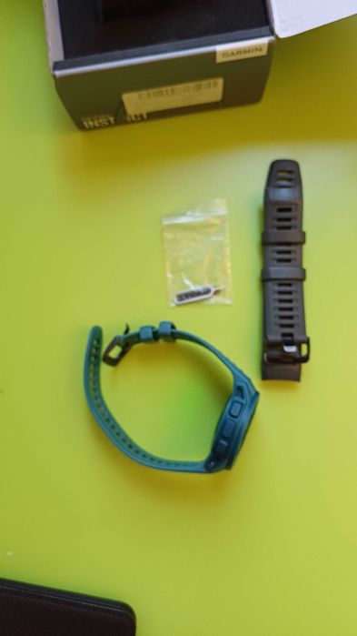 Garmin Instinct gps часовник