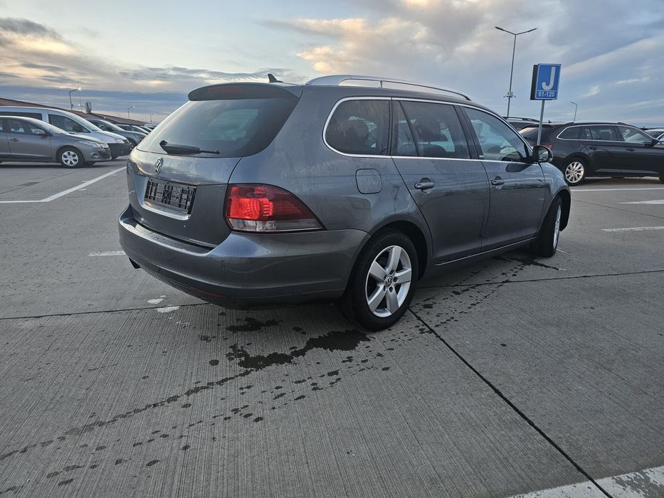 Golf 6 , 2.0 diesel anul 2013 ! 140 de cai !