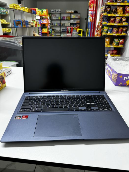 Продам Ноутбук AsysVivobook Windows 11