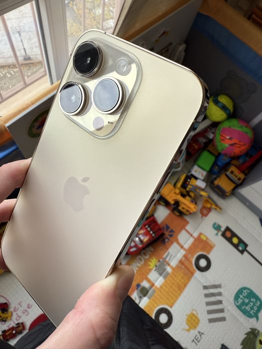 Iphone 14 Pro Gold