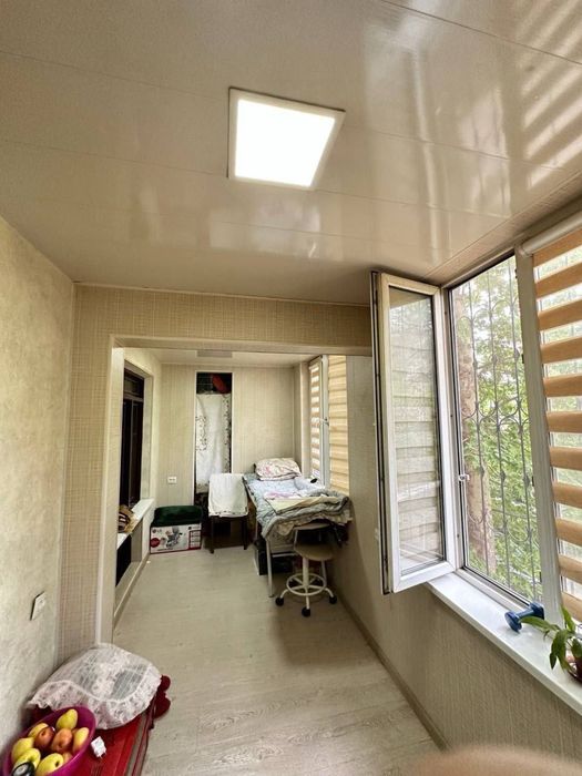 Uy sotiladi Aviasozlar 4 2xona