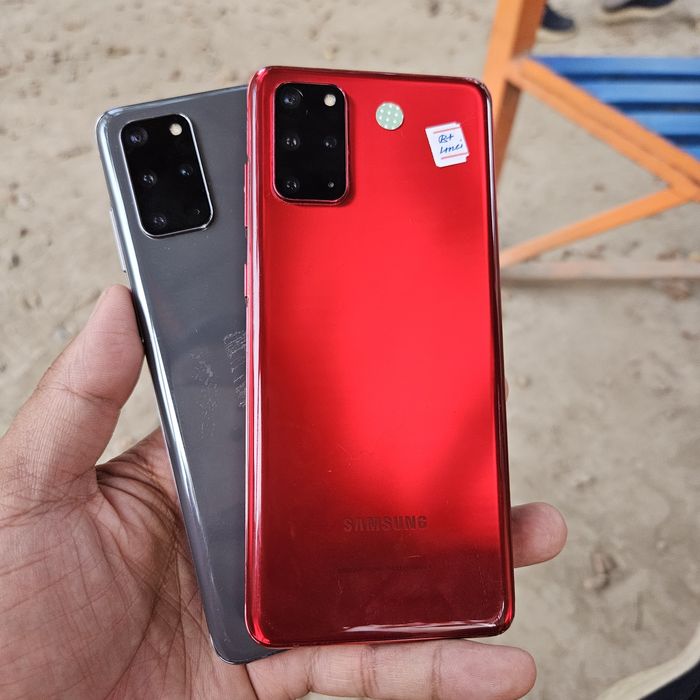 Samsung S20 plus . 5G  12 /256gb