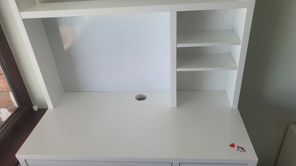 Детско бюро MICKE на IKEA