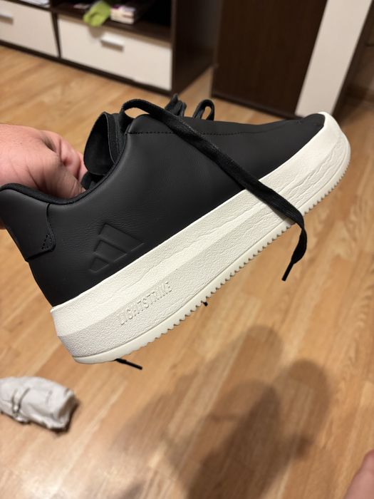 Спортни обувки маратонки Adidas tenis Acesmash 44