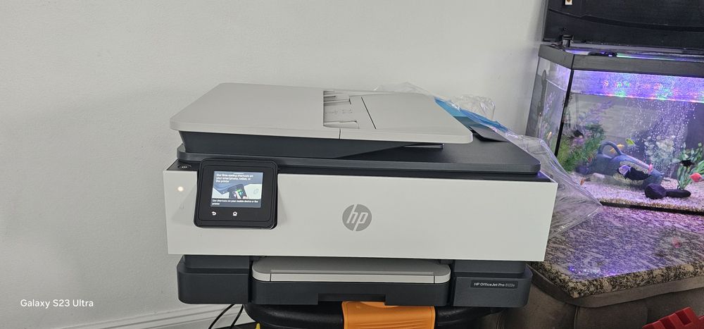 Imprimanta HP 8122e