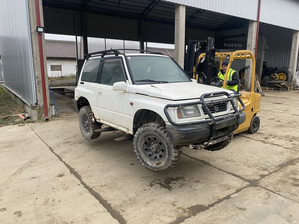 Dezmembrez suzuki vitara 1.6 16v toate piesele disponibile