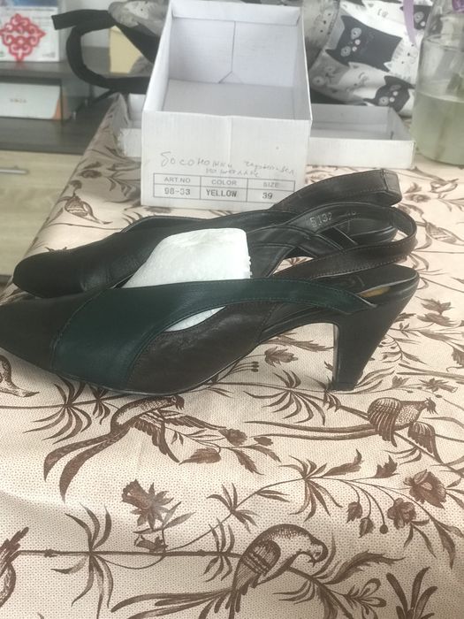 Женская летняя обувь. Кожанная, носик закрытый, кожа мягкая