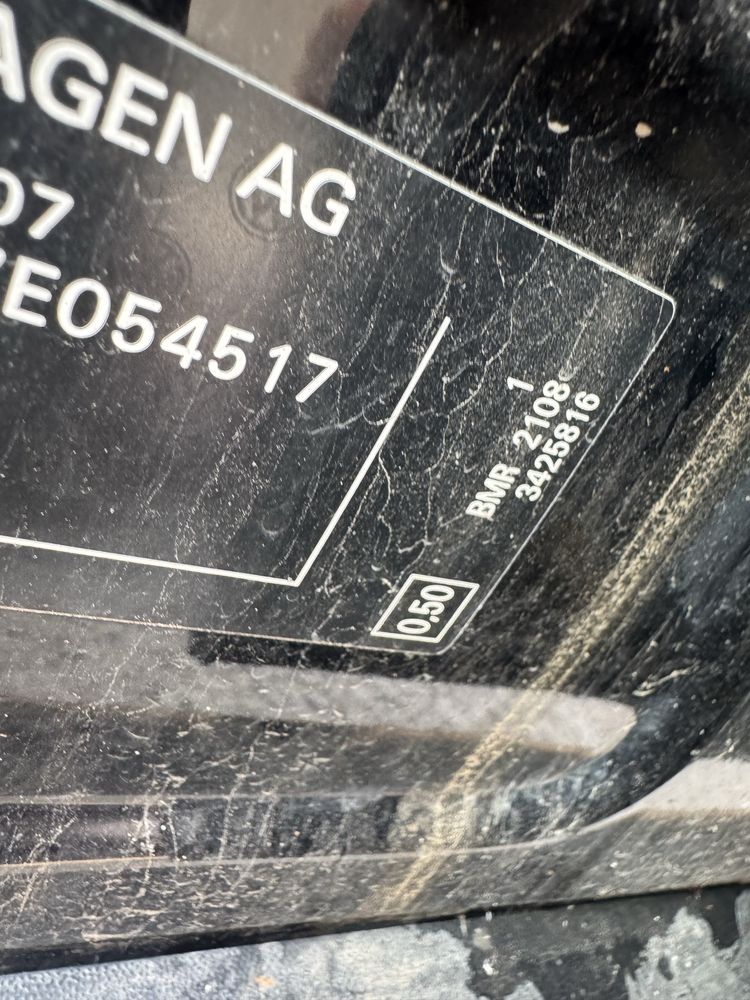 Dezmembrez dezmembrari vw passat b6 motor 2.0 TDI BMR automat DSG L041