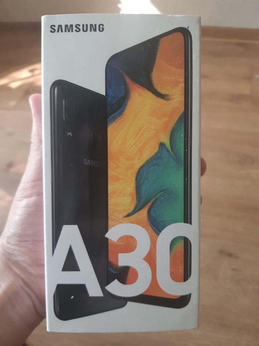 Продам смартфон galaxy A30. Андройд 11 версия