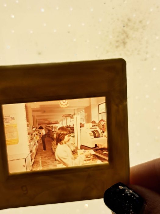 Vând Diapozitive din anul 1983