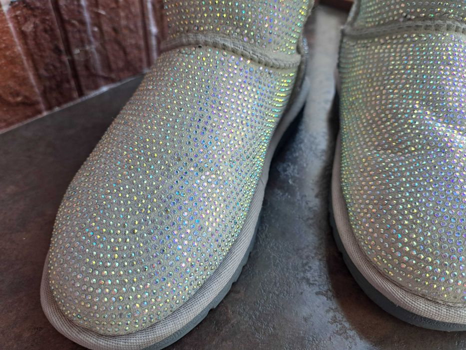 дамски ботуши,зимни обувки,боти,апрески,UGG номер38