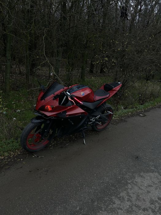 Yamaha yzf r125