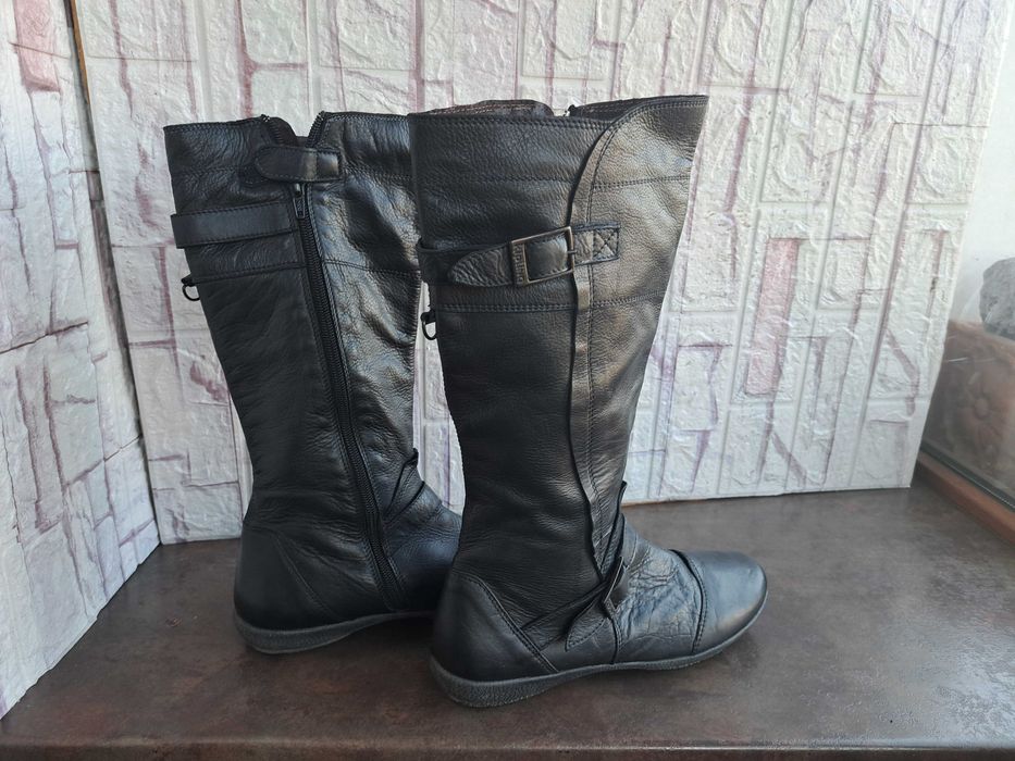 дамски ботуши,зимни обувки,кожени черни боти номер40