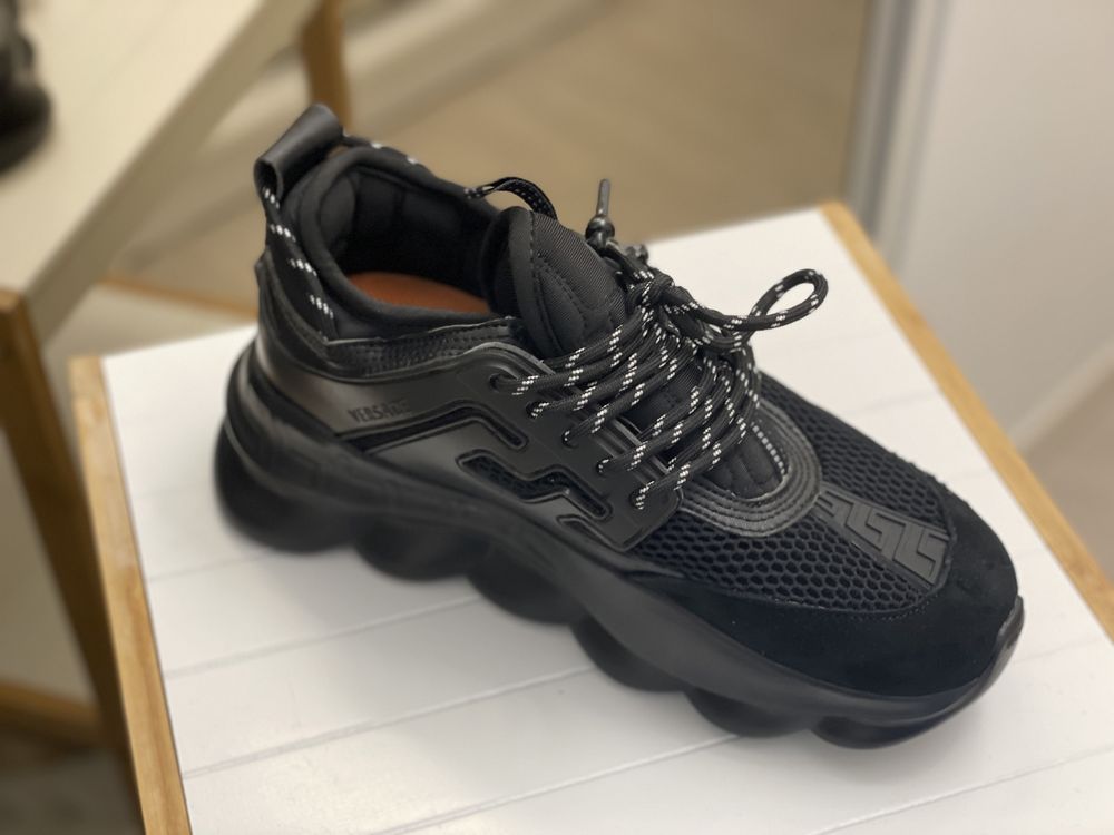 Versace Chain Reaction