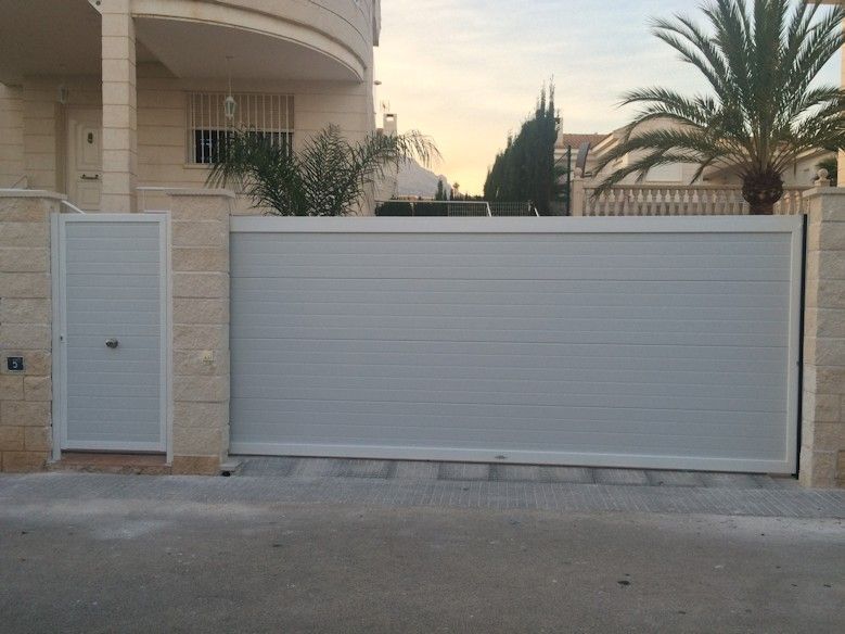 автоматизация за портална плъзгаща врата