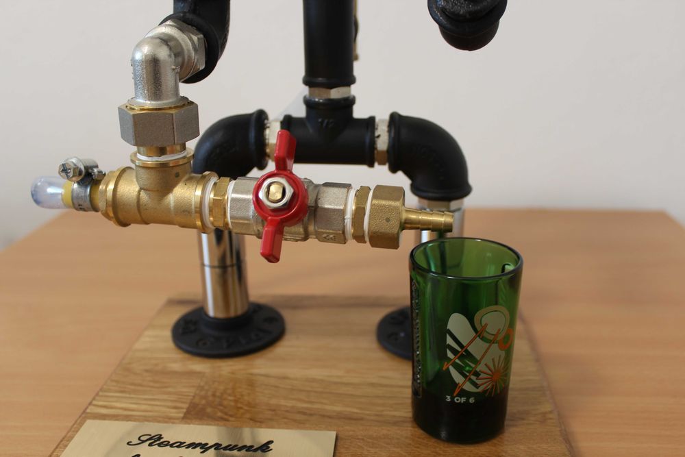 Dispenser-dozator-alcool-steampunk firefighter