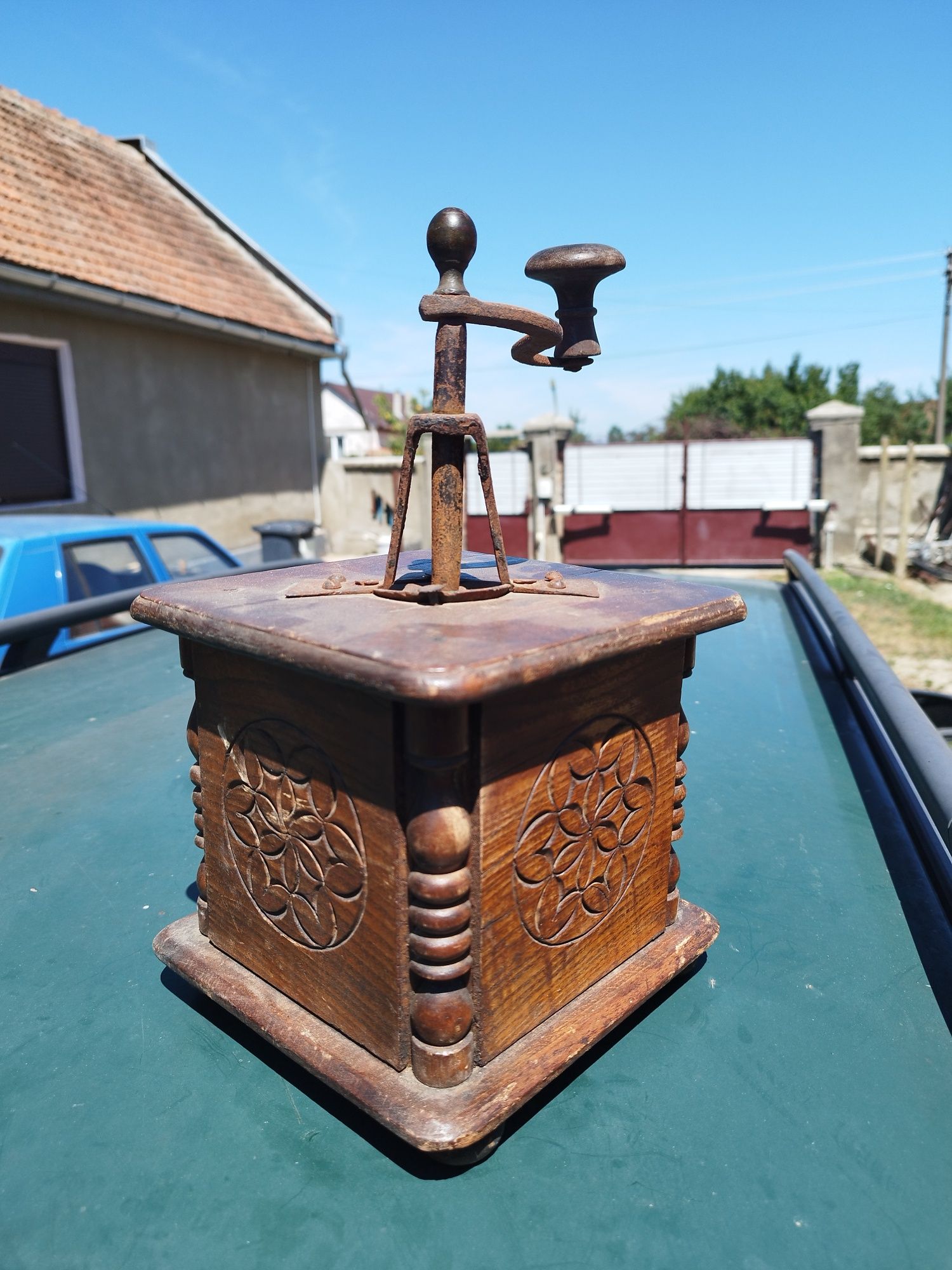 Râșnița cafea vintage