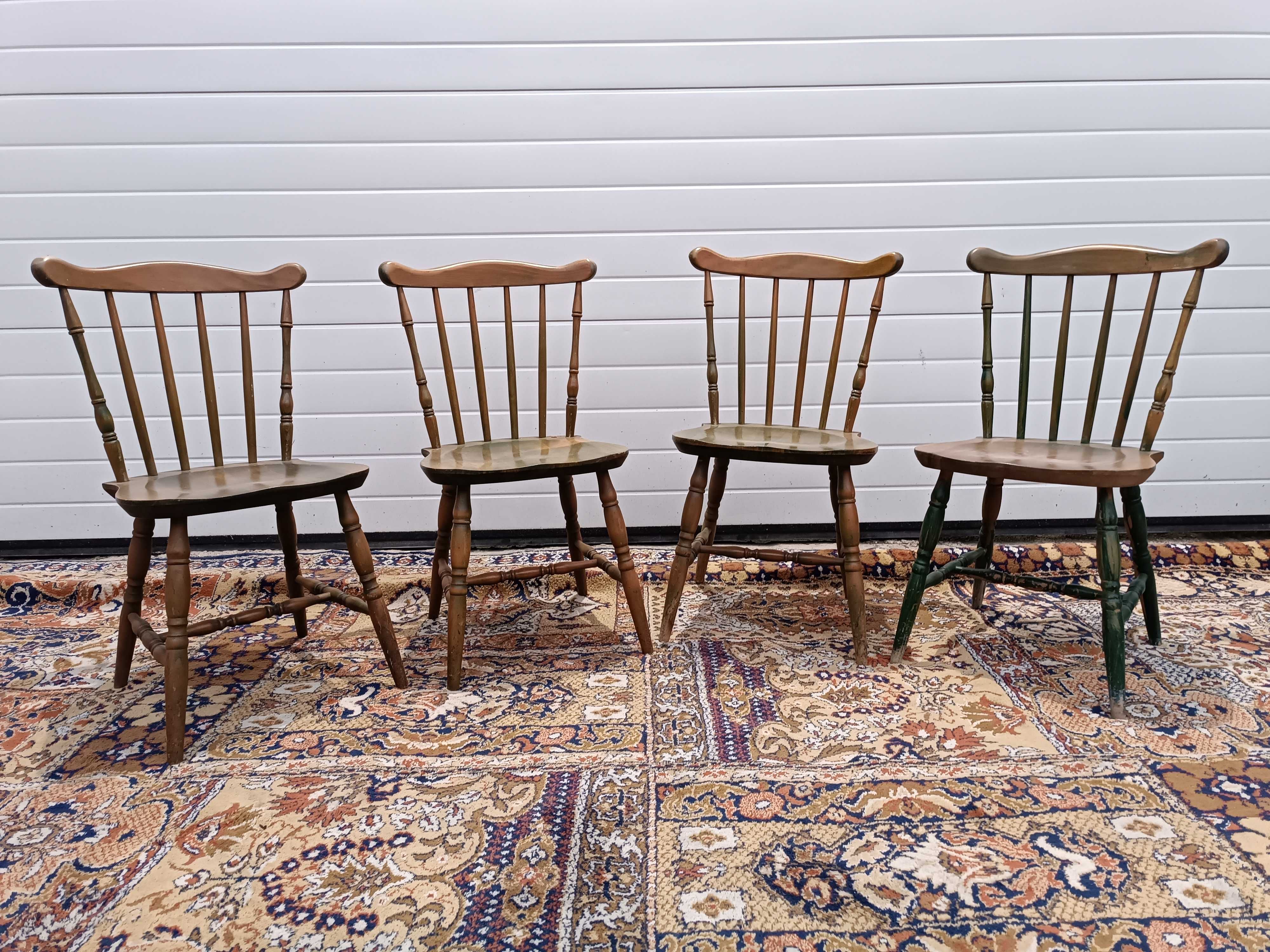 Стилни ретро дървени трапезни столове внос от Холандия