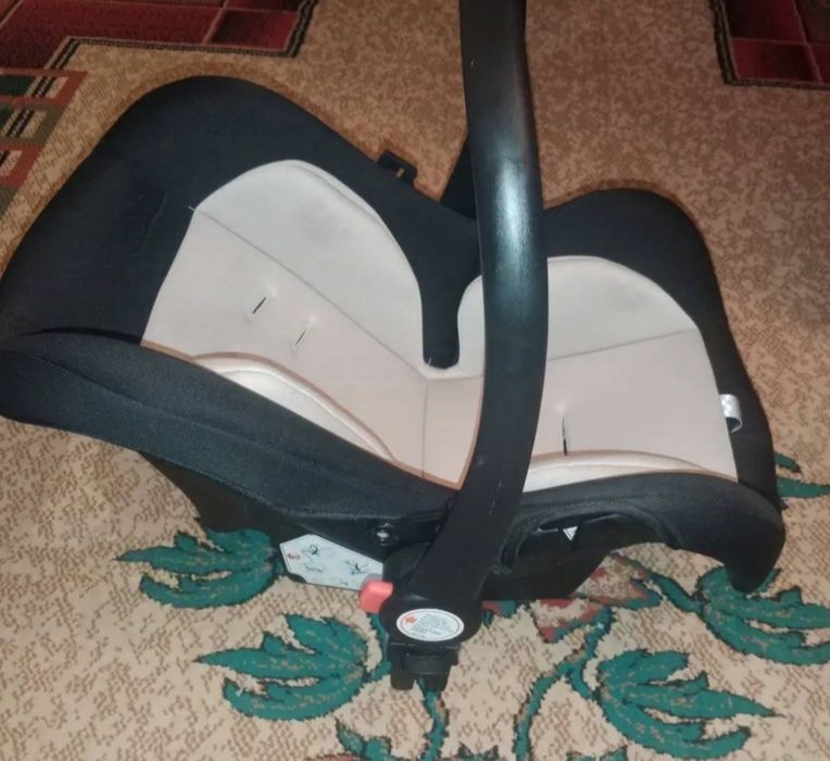 Продам  автокресло