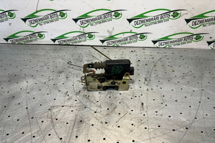 Broasca usa fata stanga Dacia Logan prima generatie