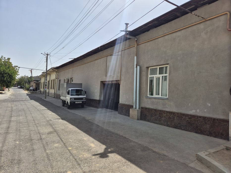 Fayzli xonadon sotiladi