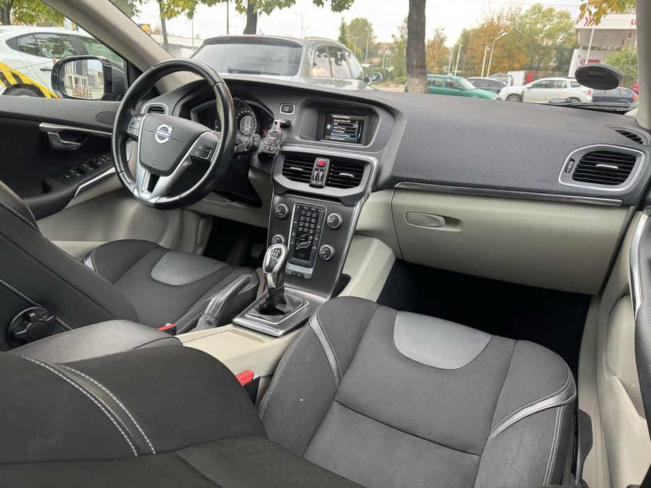 Volvo V40,   1.6 diesel,  Euro5