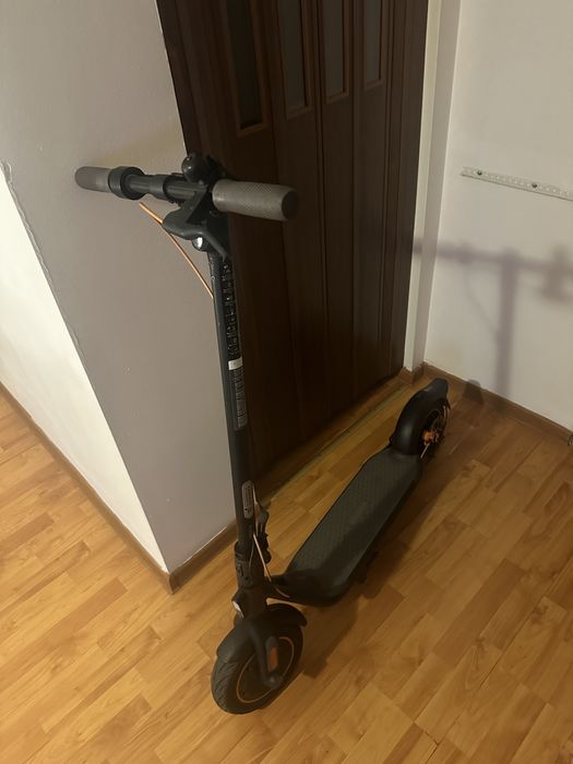 Vand / Schimb Trotineta electrica Ninebot