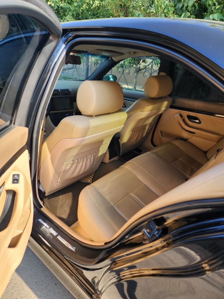 BMW E39    530i сотилади холати аьло