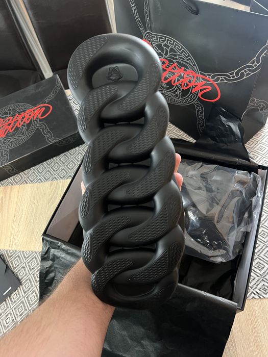 Versace Chain Reaction