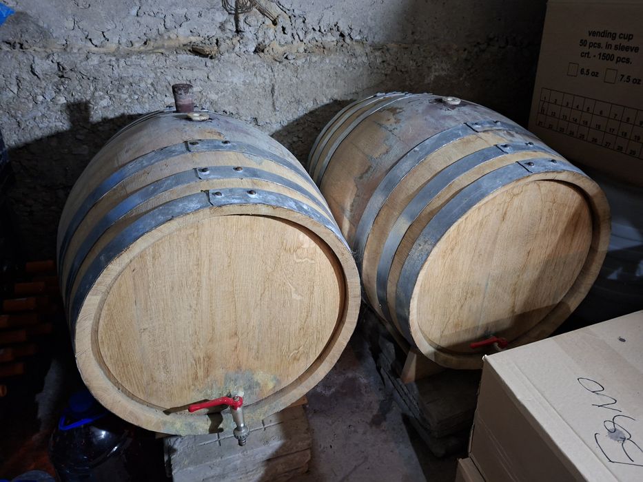 100л.Дъбови бурета на 2 г