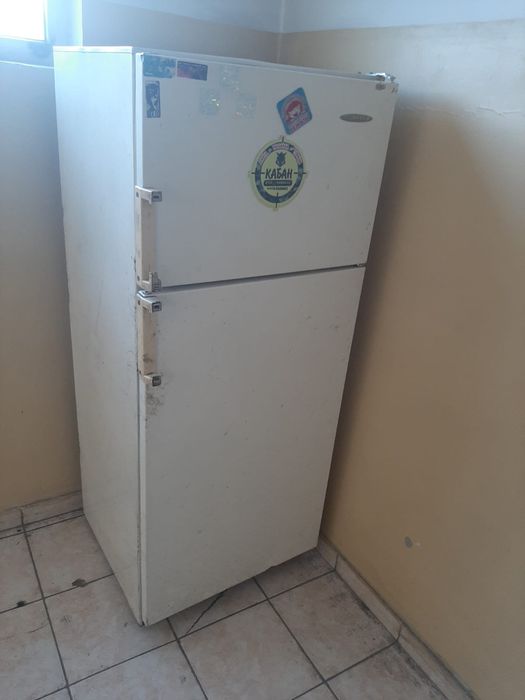 Продам холодильник