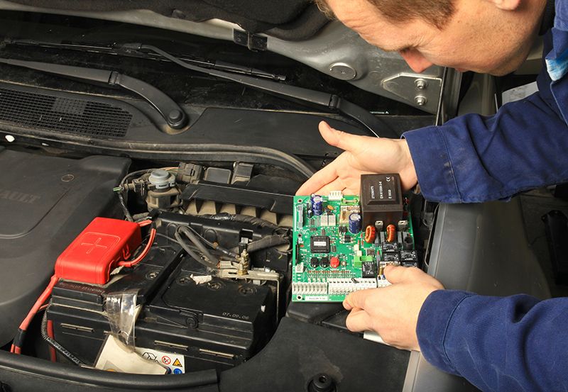 Electrician auto diagnoza auto instalare navigatii soft putere