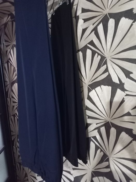 Продам брюки мужские 62-64 темно синие и черные.