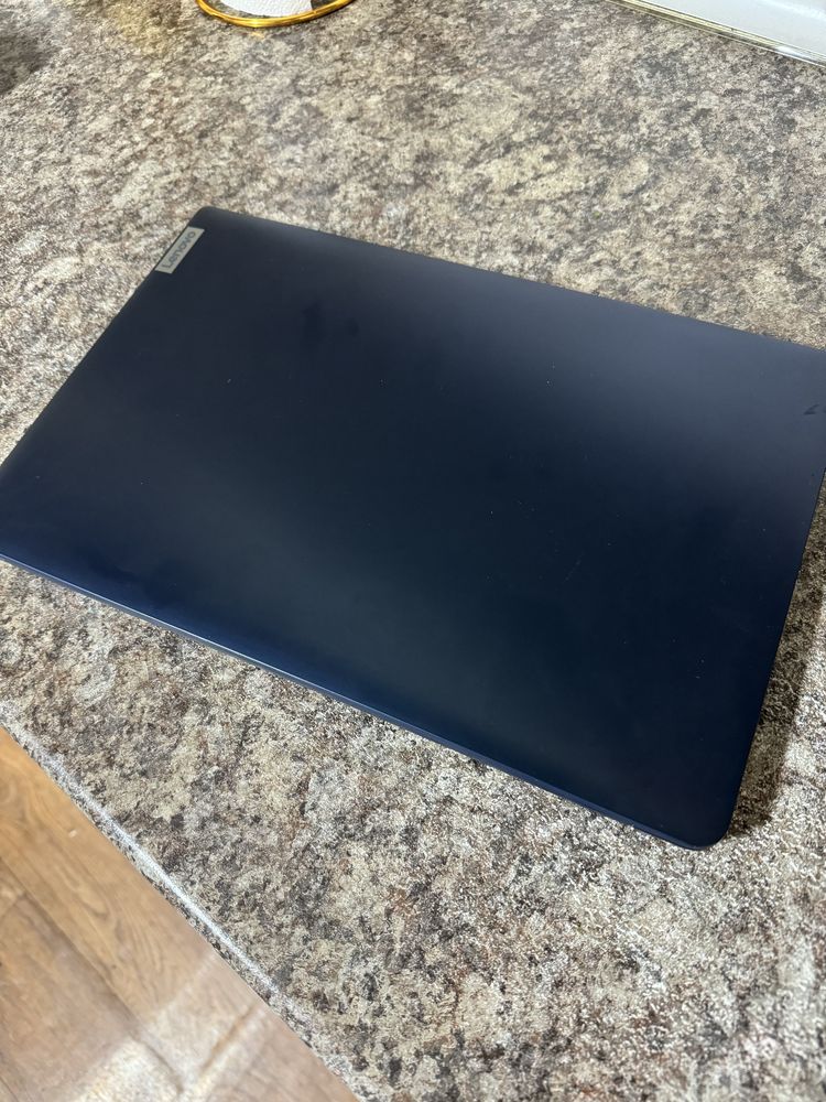 Lenovo ideapad 1