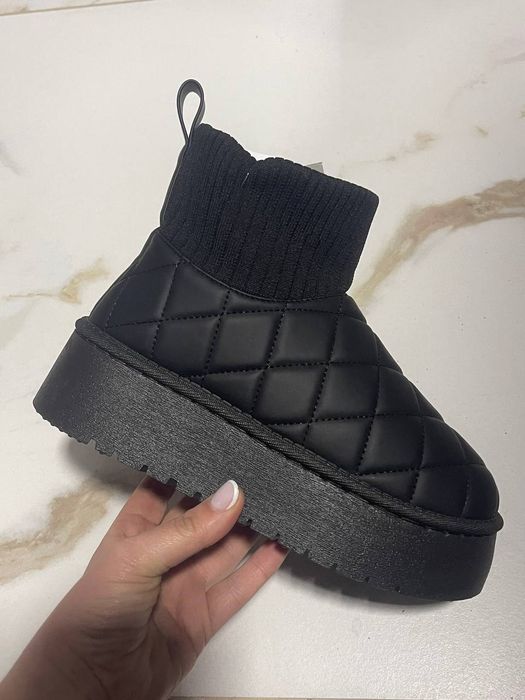 Ugg uri damă, stoc limitat