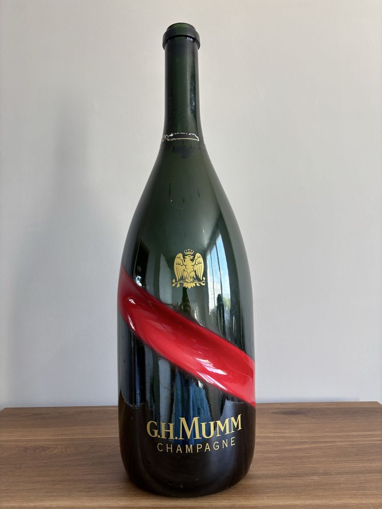 Бутилки от алкохол - Dom Perignon, Clase Azul, Cristal, Moet, Mumm