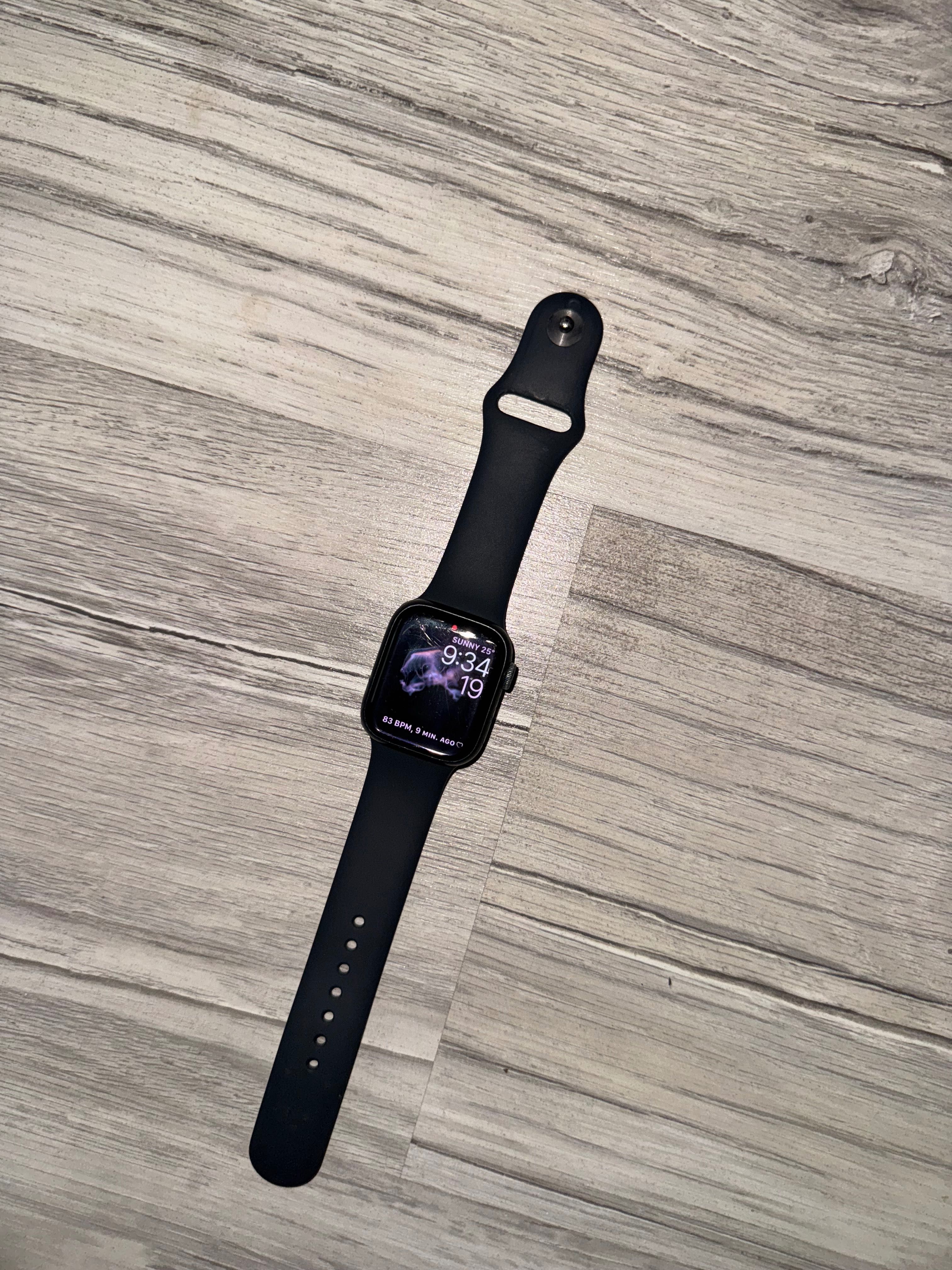 Apple Watch 7 42mm