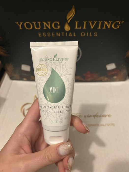 Scrub Mint de curățare a feței