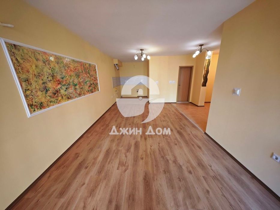 Двустаен апартамент с НИСКА ТАКСА в к-с „Парус 4“, гр. Поморие