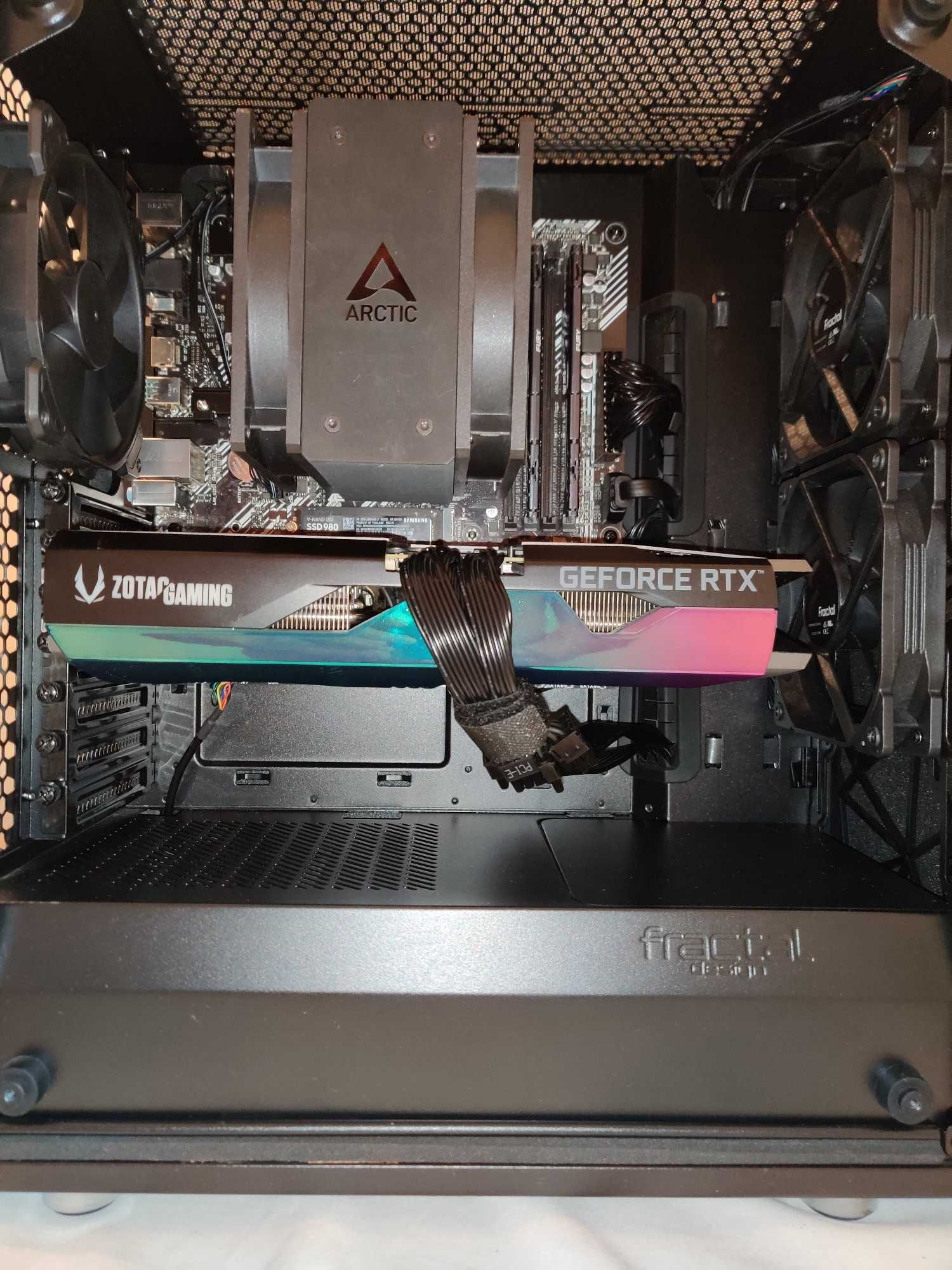Геймърски компютър Ryzen 5800X RTX3070