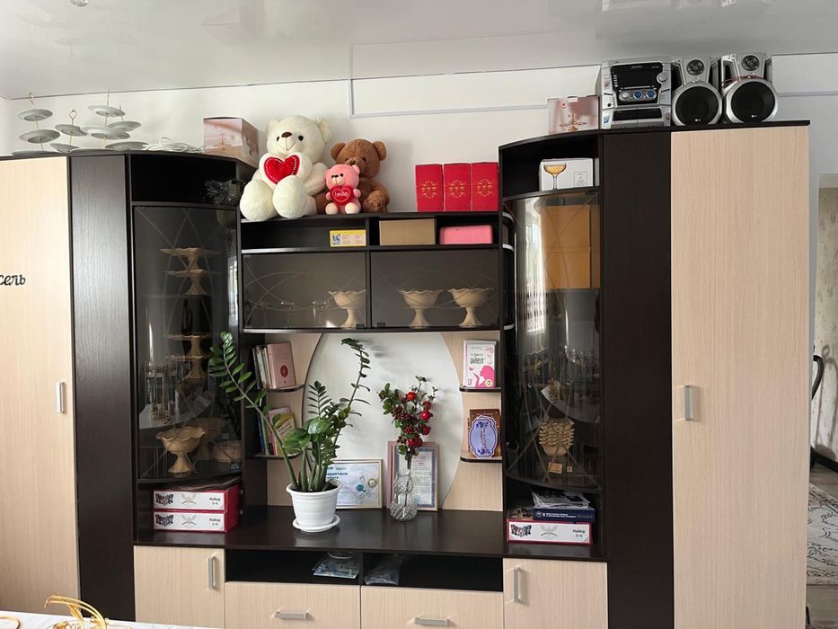 Продается шкаф для зала