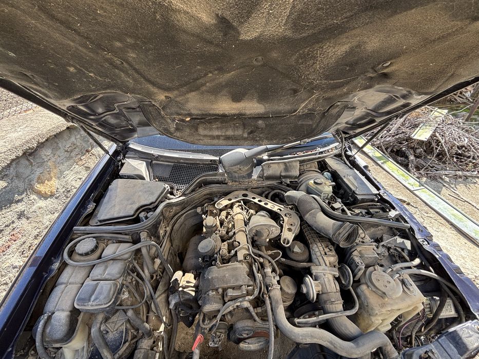 Mercedes-benz e220 на части