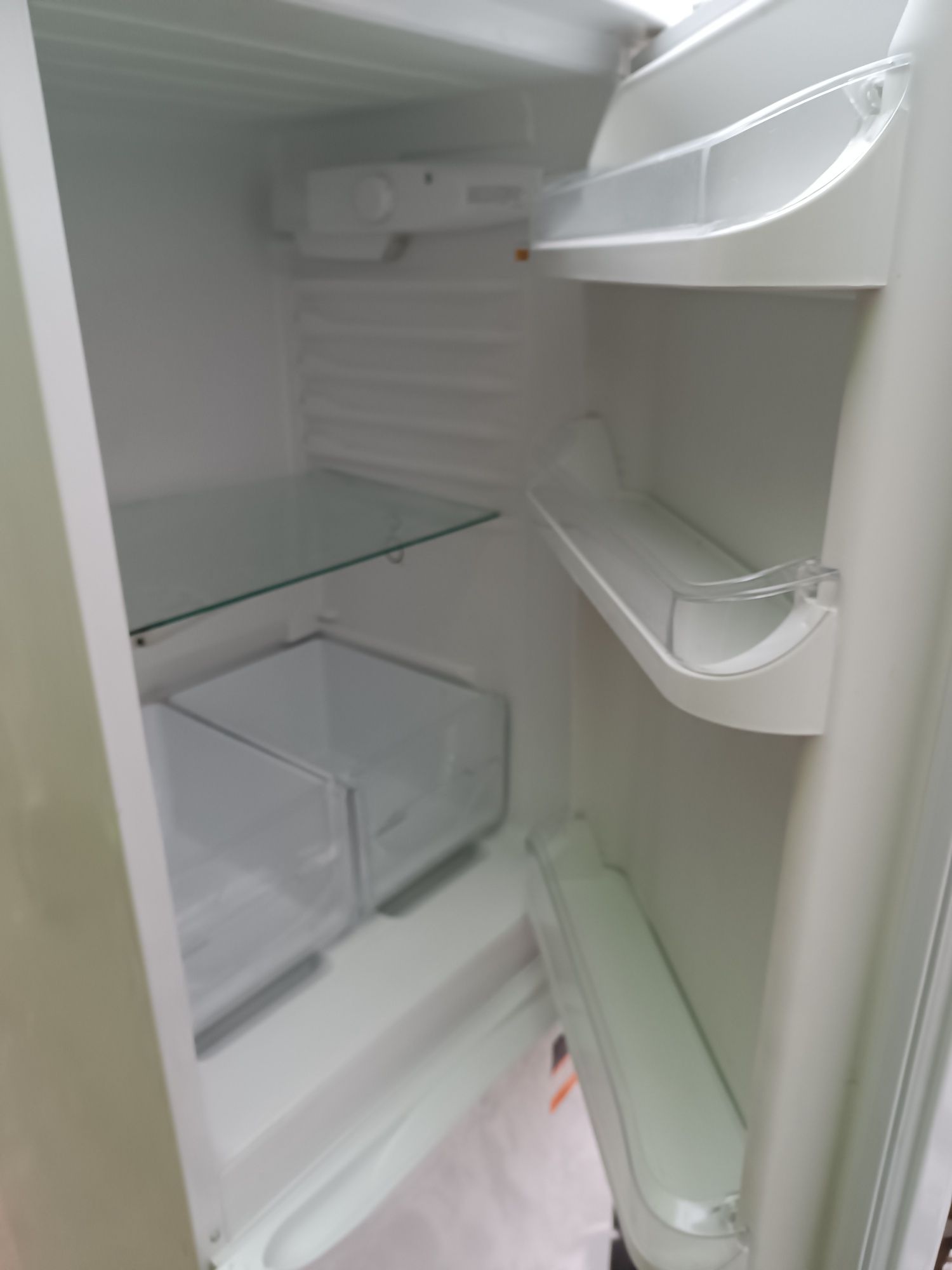 Combina frigorifica Indesit