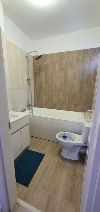 Propietar Închiriez Apartament 4 Camere,2Bai,Buc Inchisa,2Balcoane.Et1